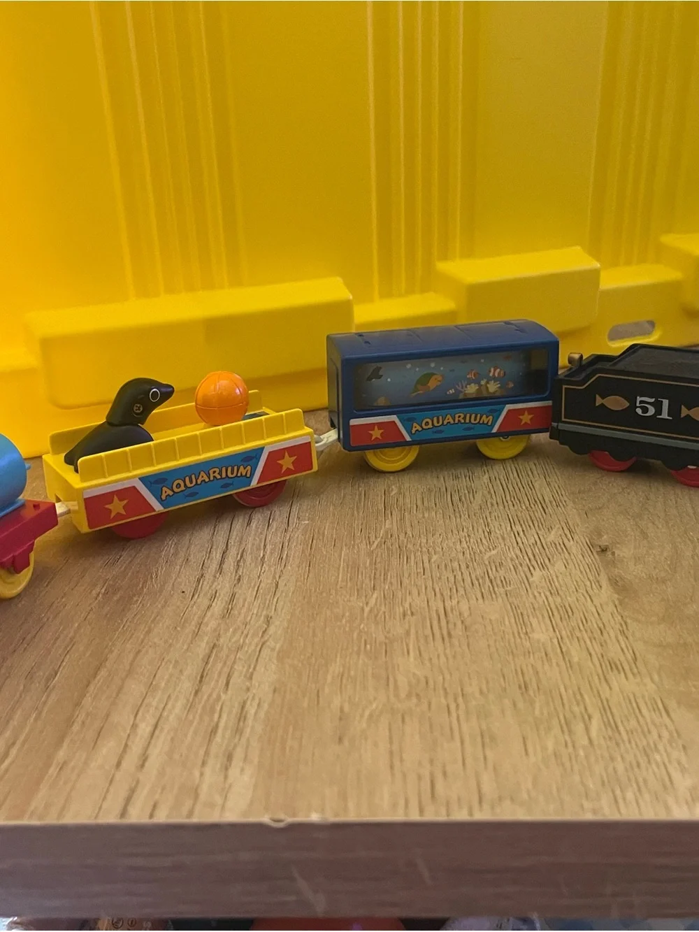Thomas & Friends 51 Aquarium Train Set - Blue & Yellow